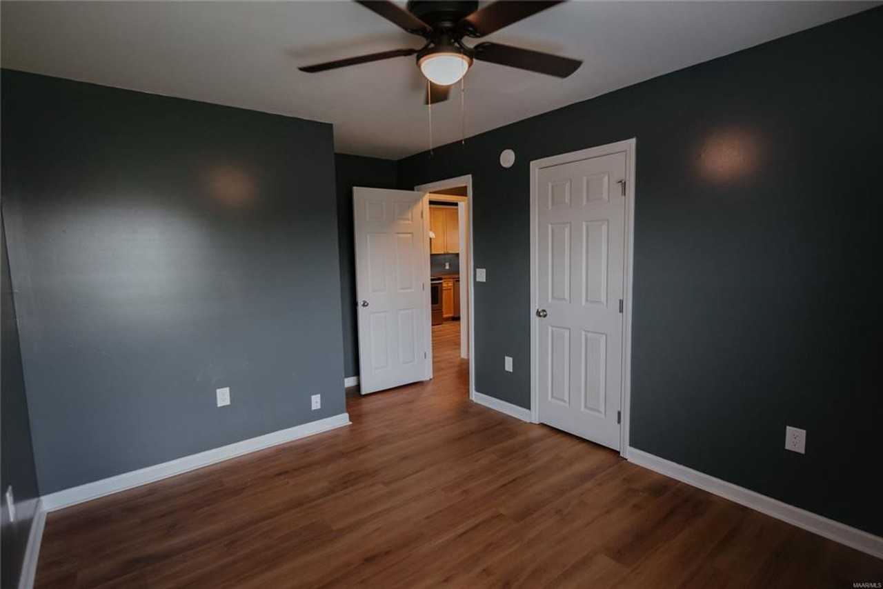464 Park Lake Dr - Photo 5 of 18