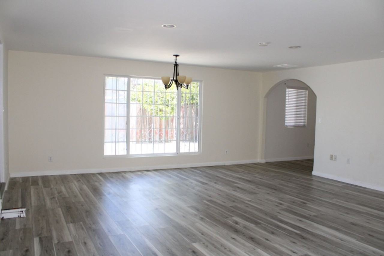 2846 20th St - Photo 2 of 27