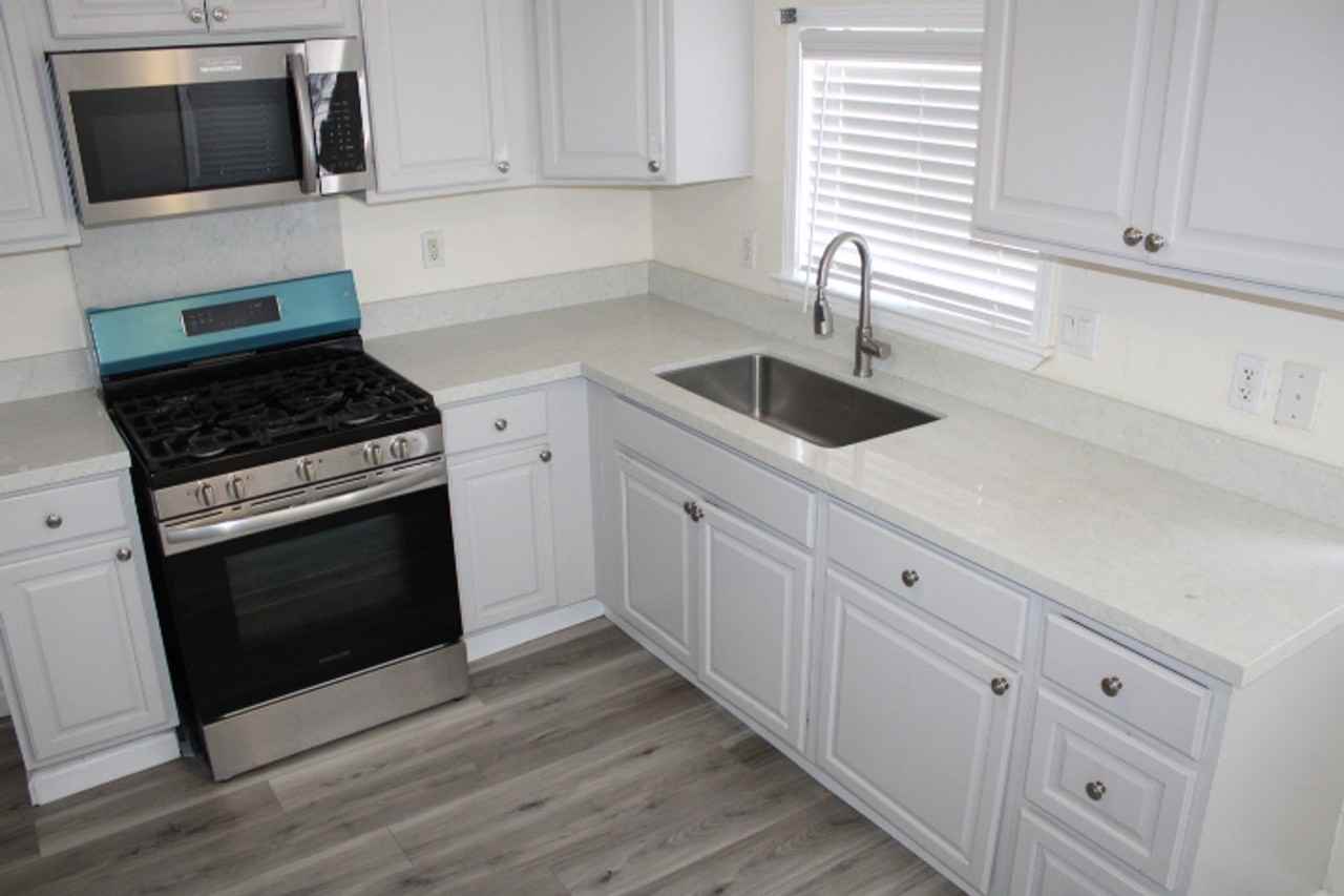 2846 20th St - Photo 4 of 27