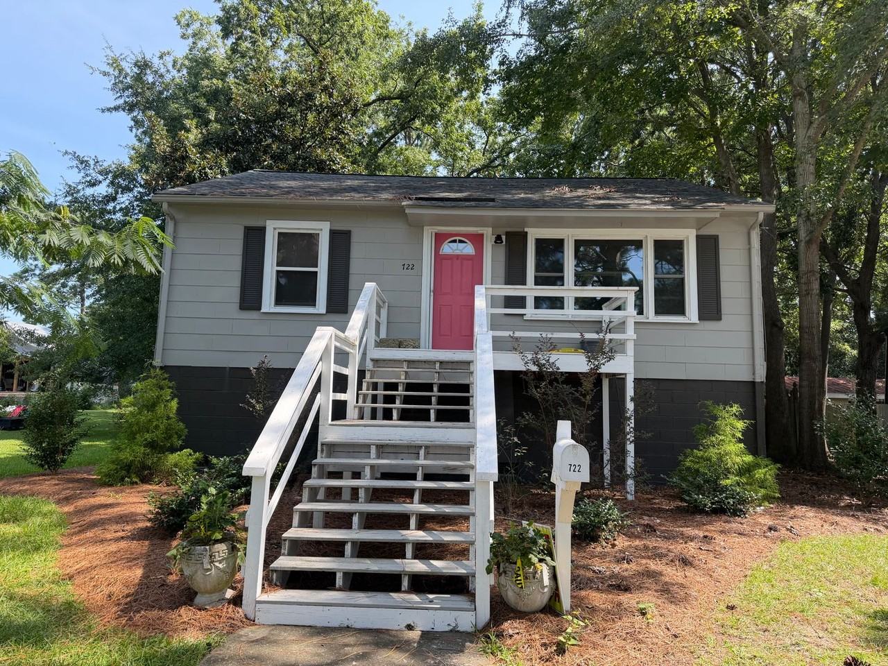 722 Willow St - Photo 3 of 3