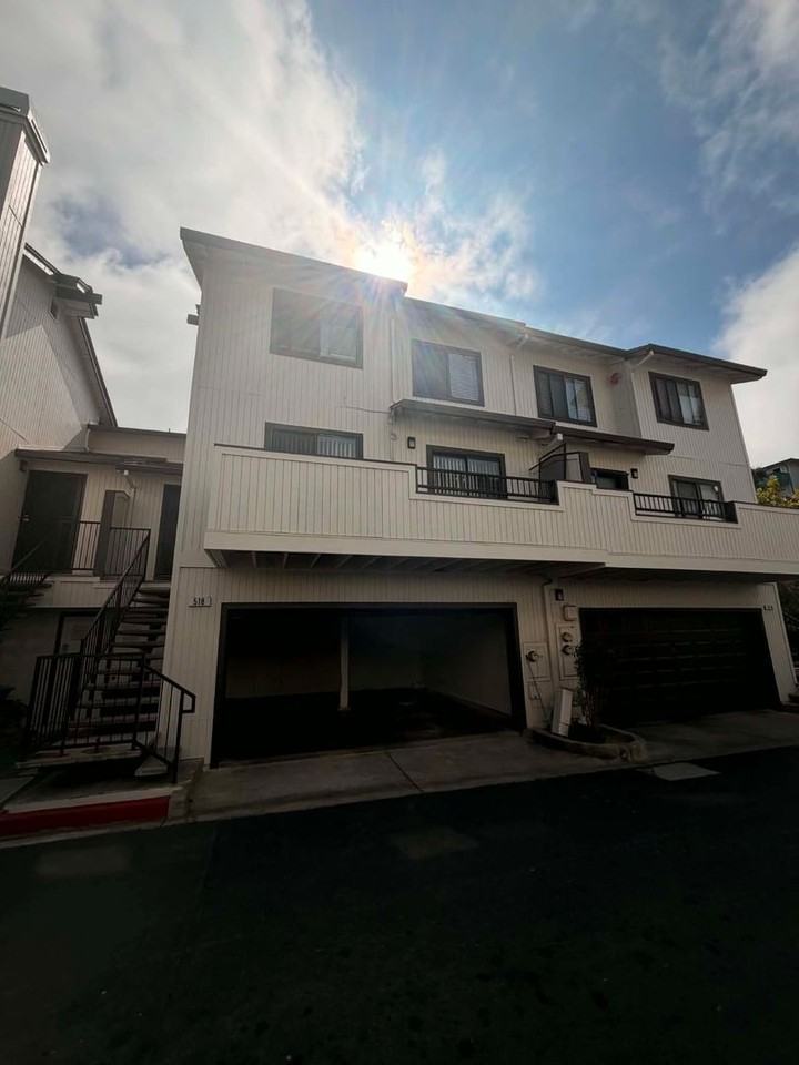 1 Frisbie St - Photo 3 of 33