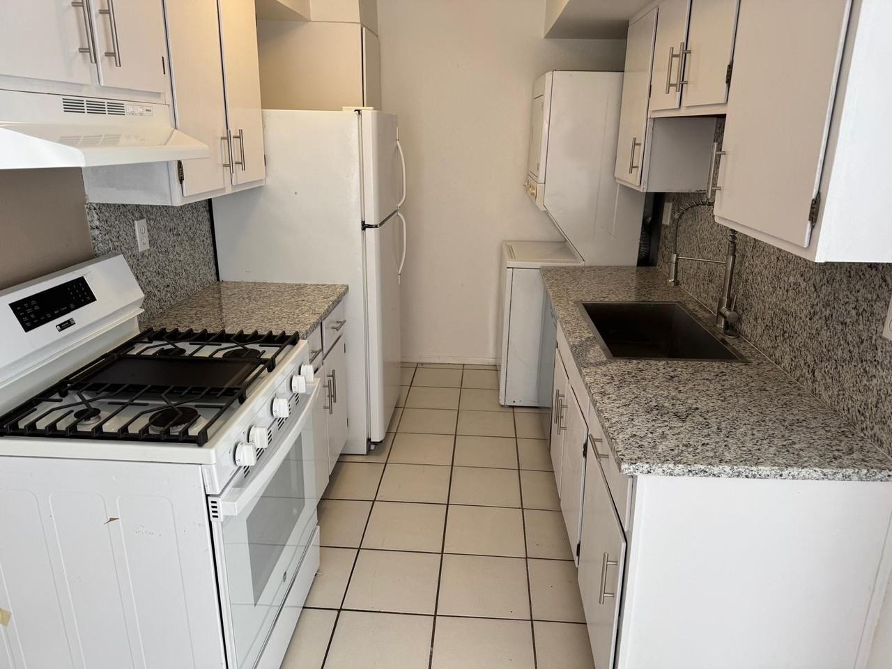 1900 Karen Sue Pl #C - Photo 3 of 7
