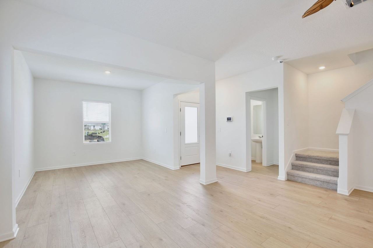 5187 Loyalty Dr - Photo 4 of 29