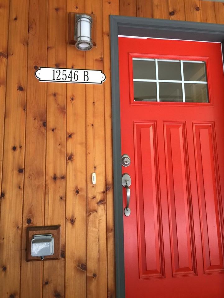 12546 35th Ave Ne - Photo 4 of 16