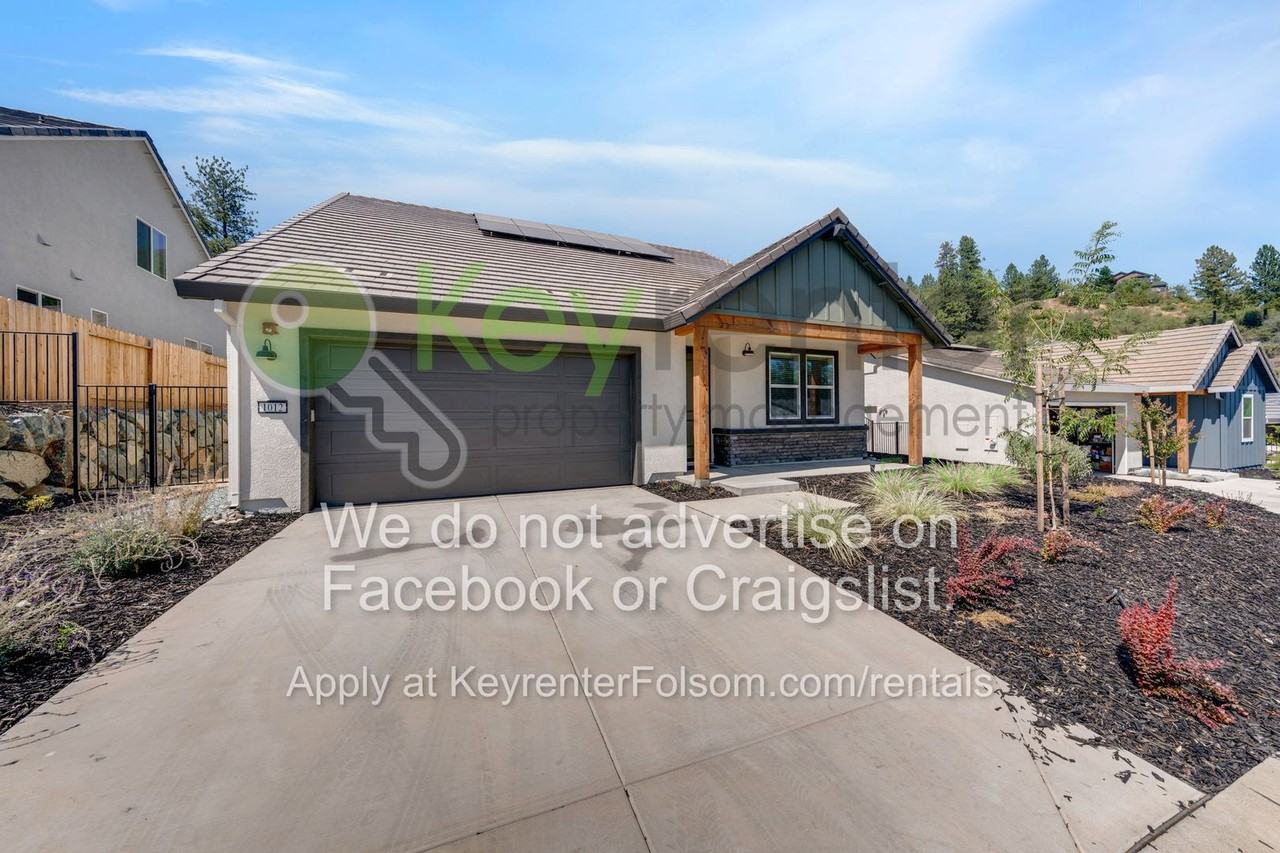 1012 Utah Dr - Photo 6 of 37
