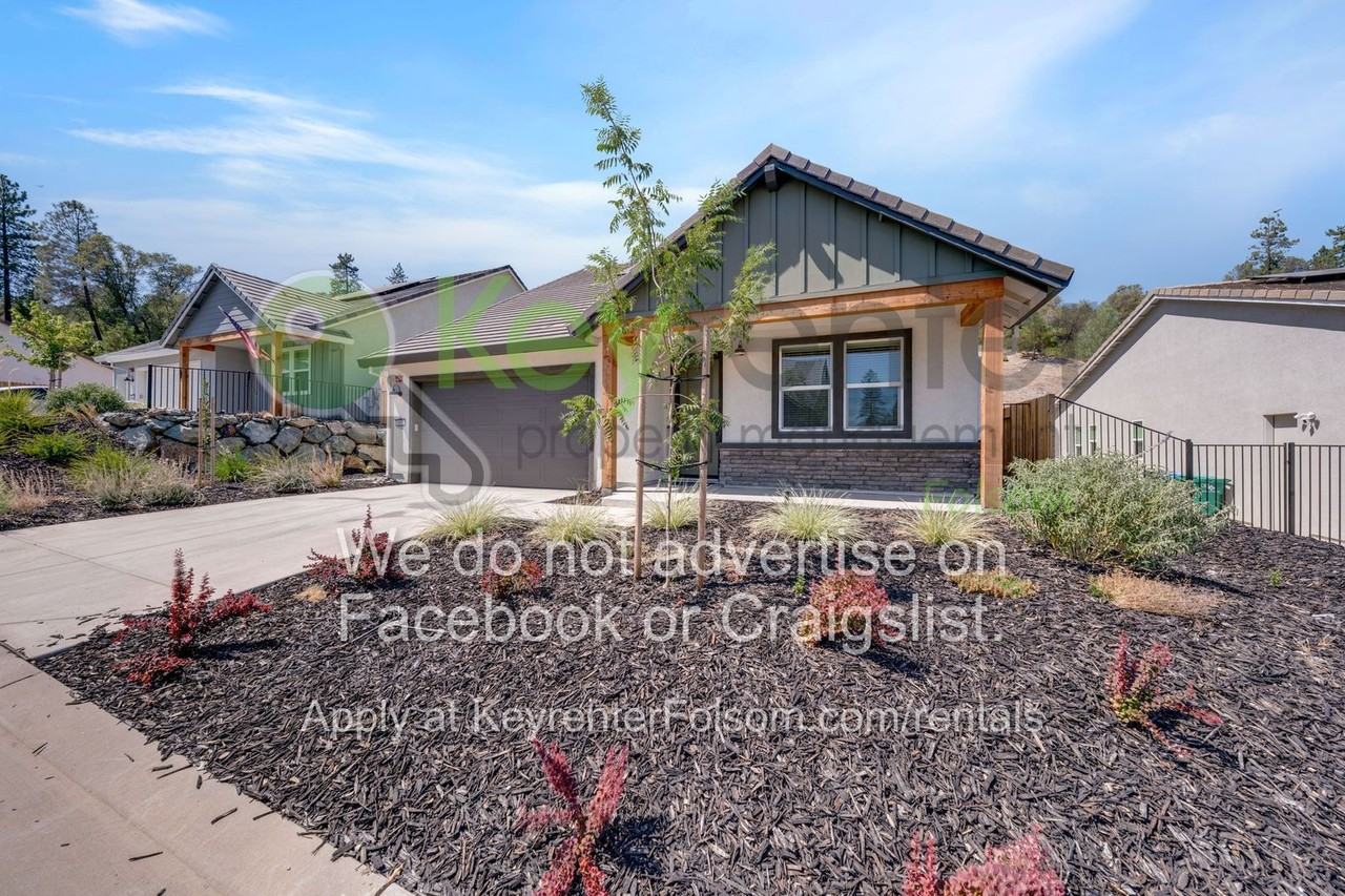 1012 Utah Dr - Photo 7 of 37