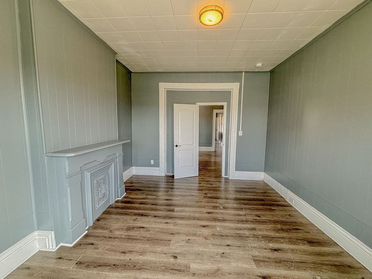 204 1st St - Photo 5 of 14
