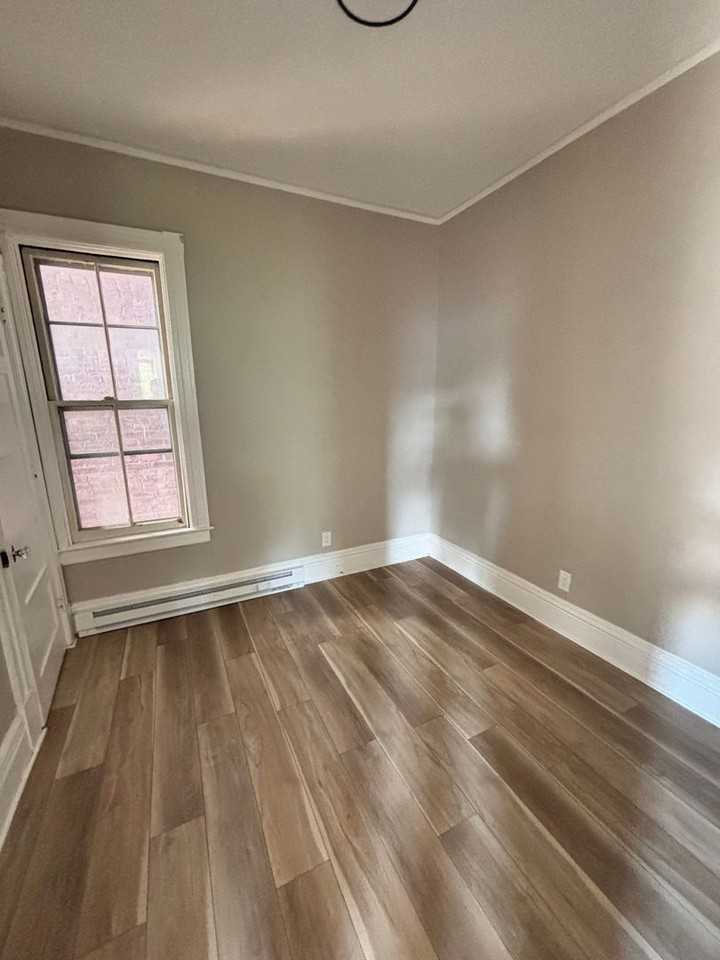 343 4th St - Photo 6 of 12
