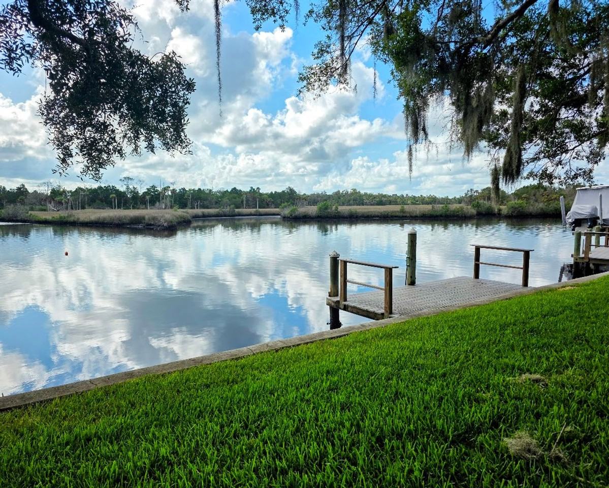 11456 W Bayshore Dr - Photo 5 of 30