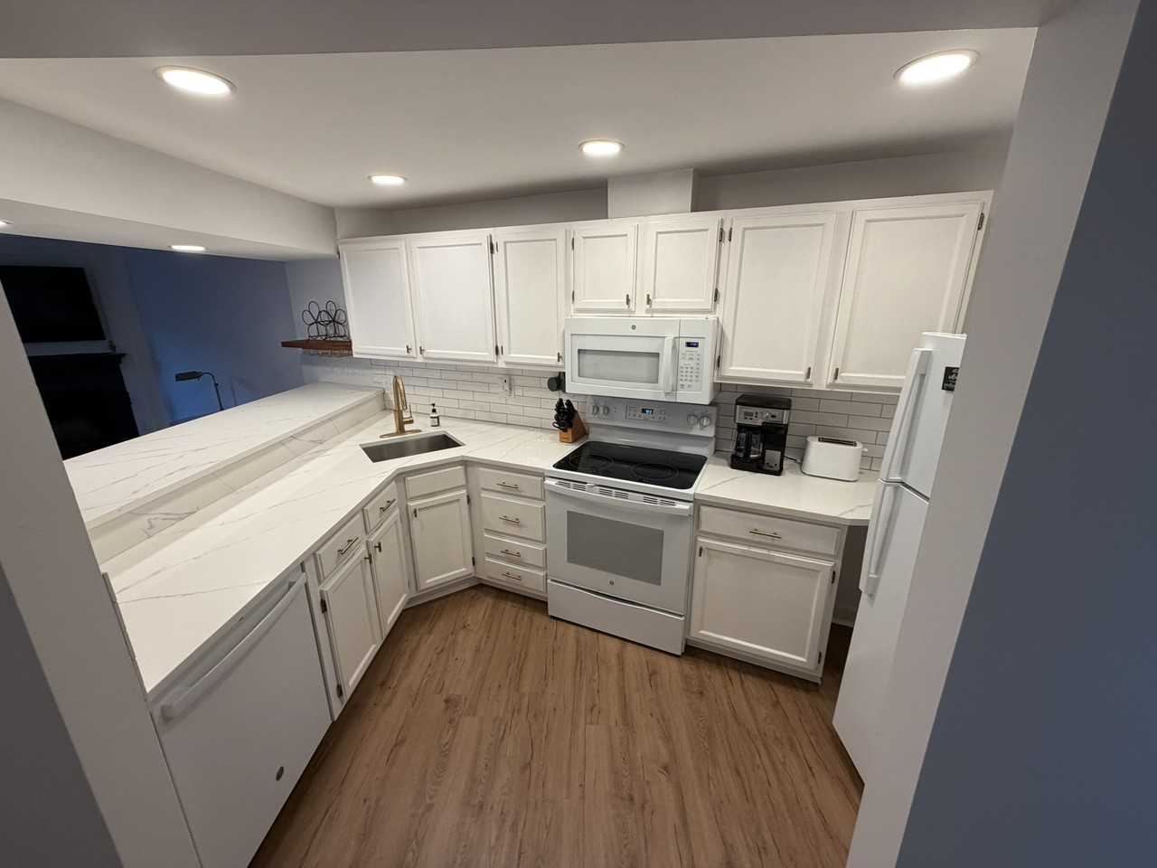 11909 Crosswind Ct #TH - Photo 3 of 17