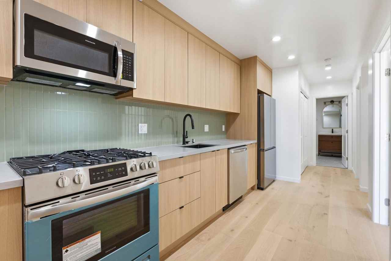 1221 Waller St #A - Photo 7 of 22