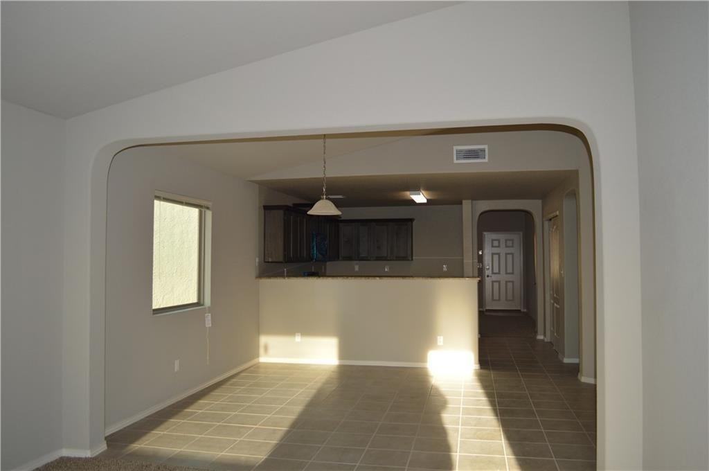 11217 Stockyard Dr - Photo 7 of 12