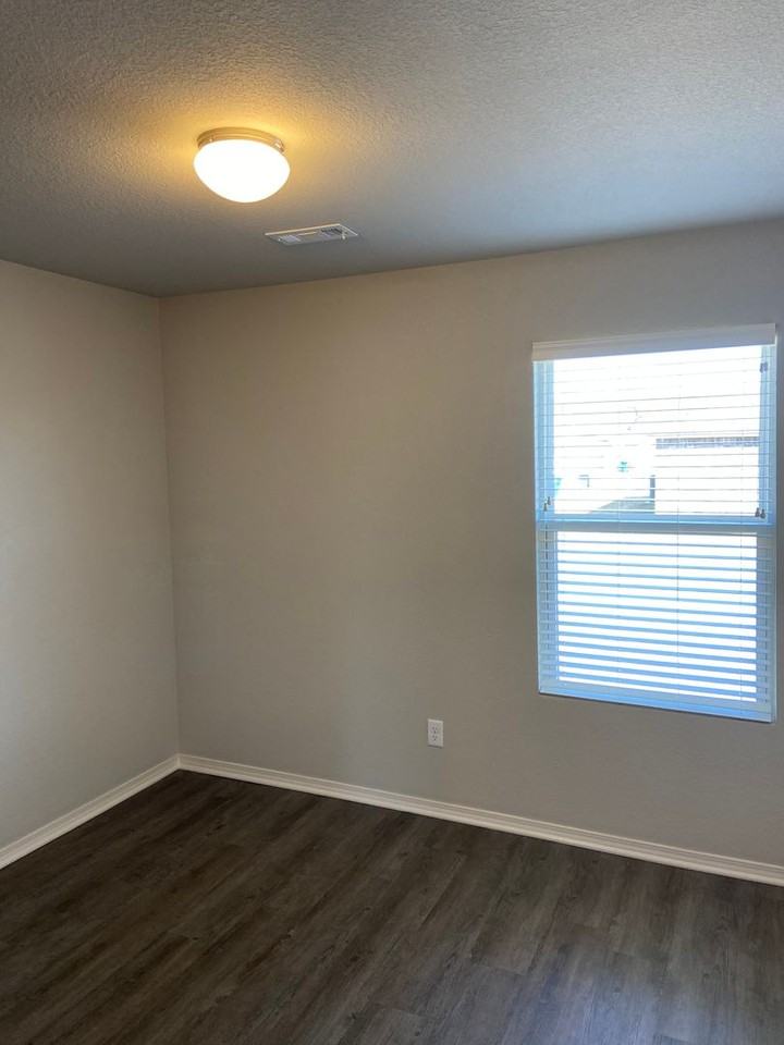 1640 Raden St - Photo 6 of 20