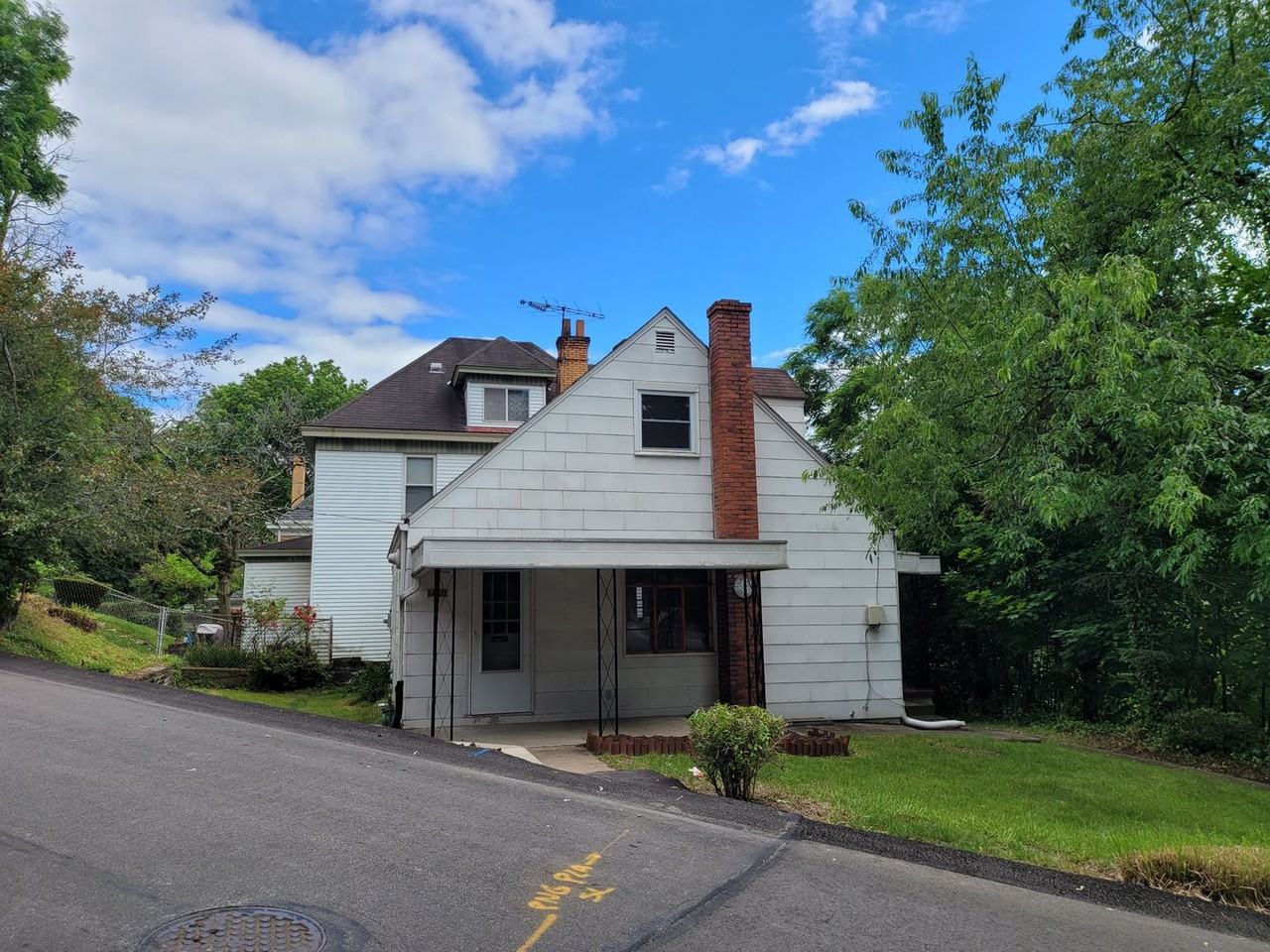 1460 Obey St - Photo 2 of 17