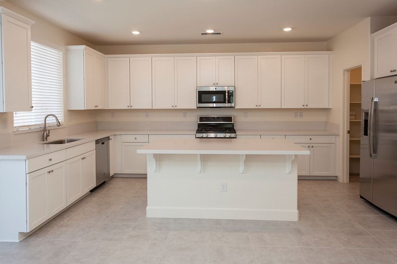 6049 Red Sun Dr - Photo 4 of 35