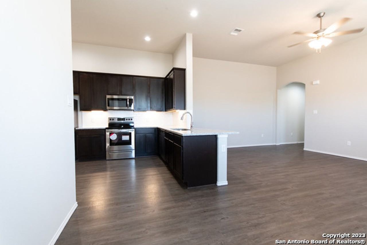 535 Grayson Ln - Photo 6 of 22