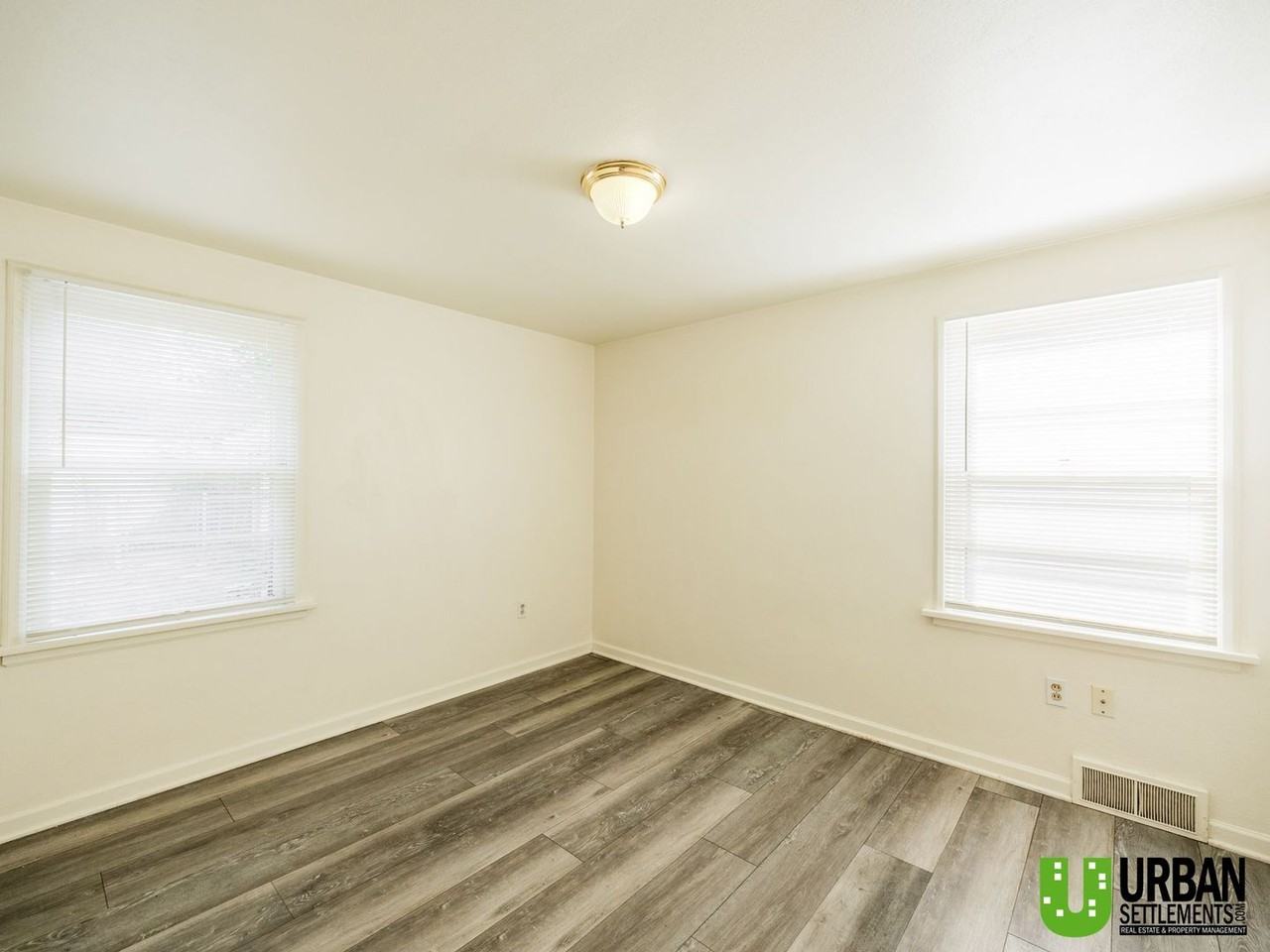 2427 W Walton Ave - Photo 6 of 19