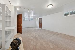 Willamette East 1318 - Photo 1 of 1