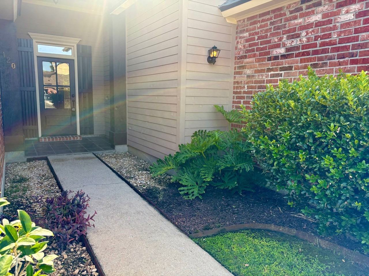 120 Mirada Ln - Photo 3 of 32