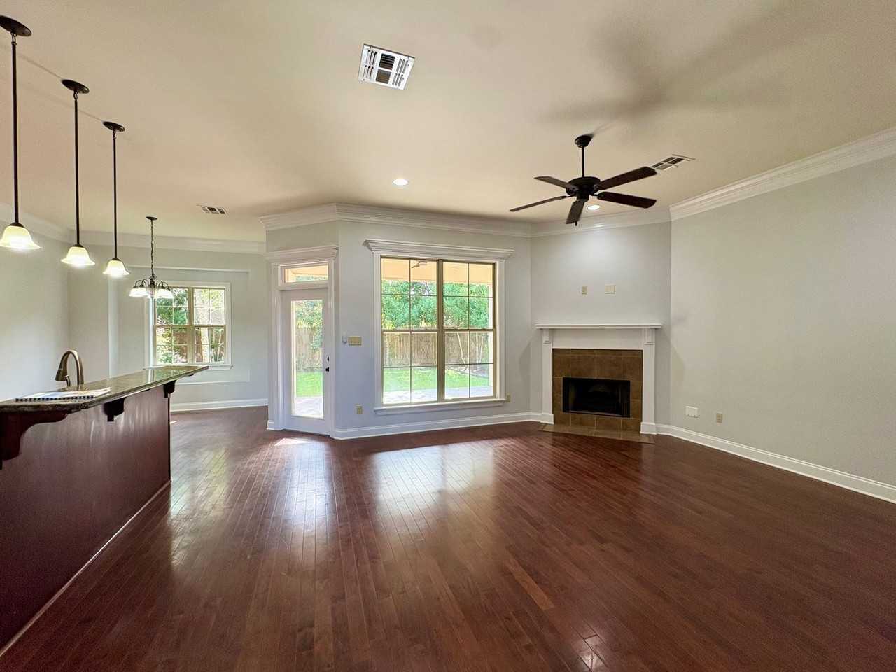 120 Mirada Ln - Photo 6 of 32