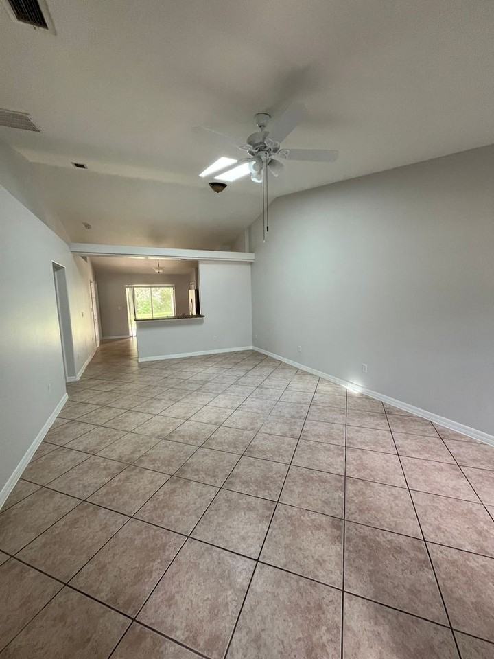 133 Plain View Dr - Photo 2 of 9