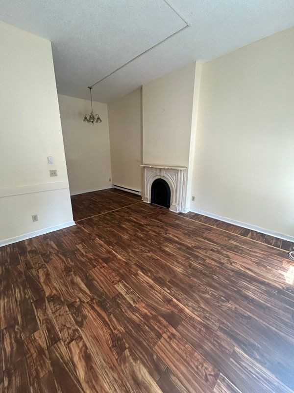 469 Clinton Ave - Photo 2 of 8