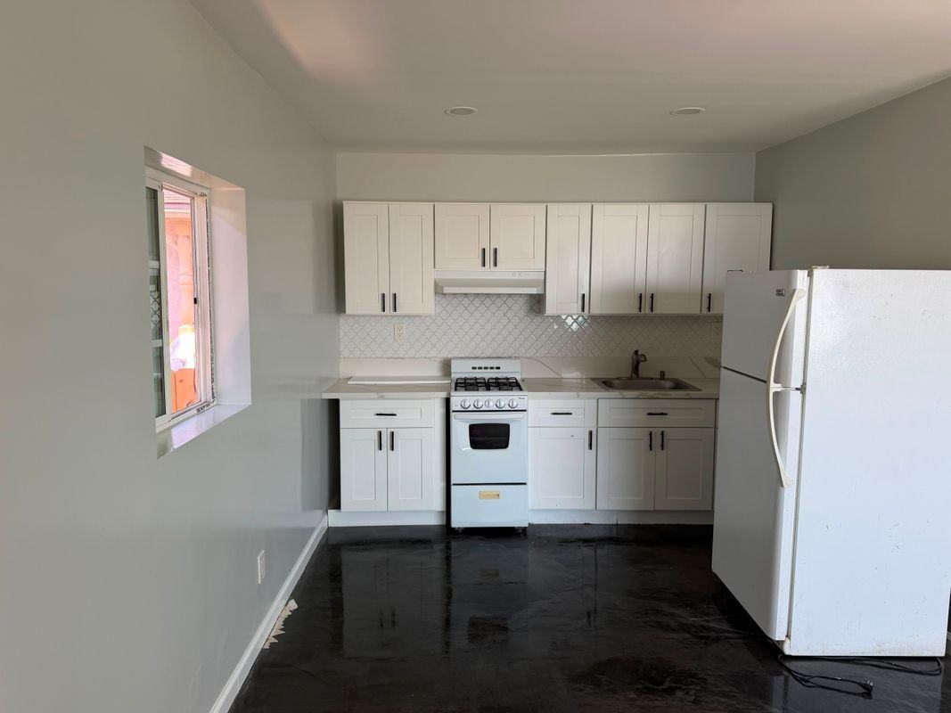 7302 San Miguel Ave - Photo 5 of 12