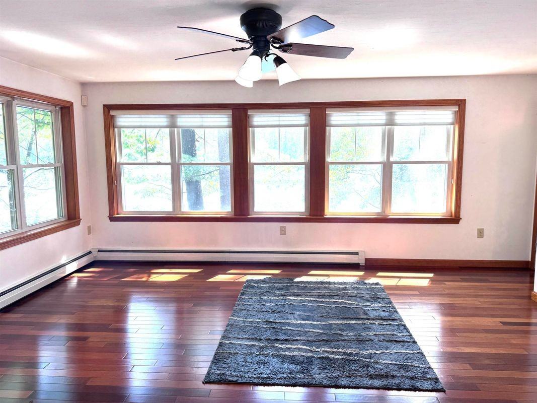 250 Elm St - Photo 4 of 28