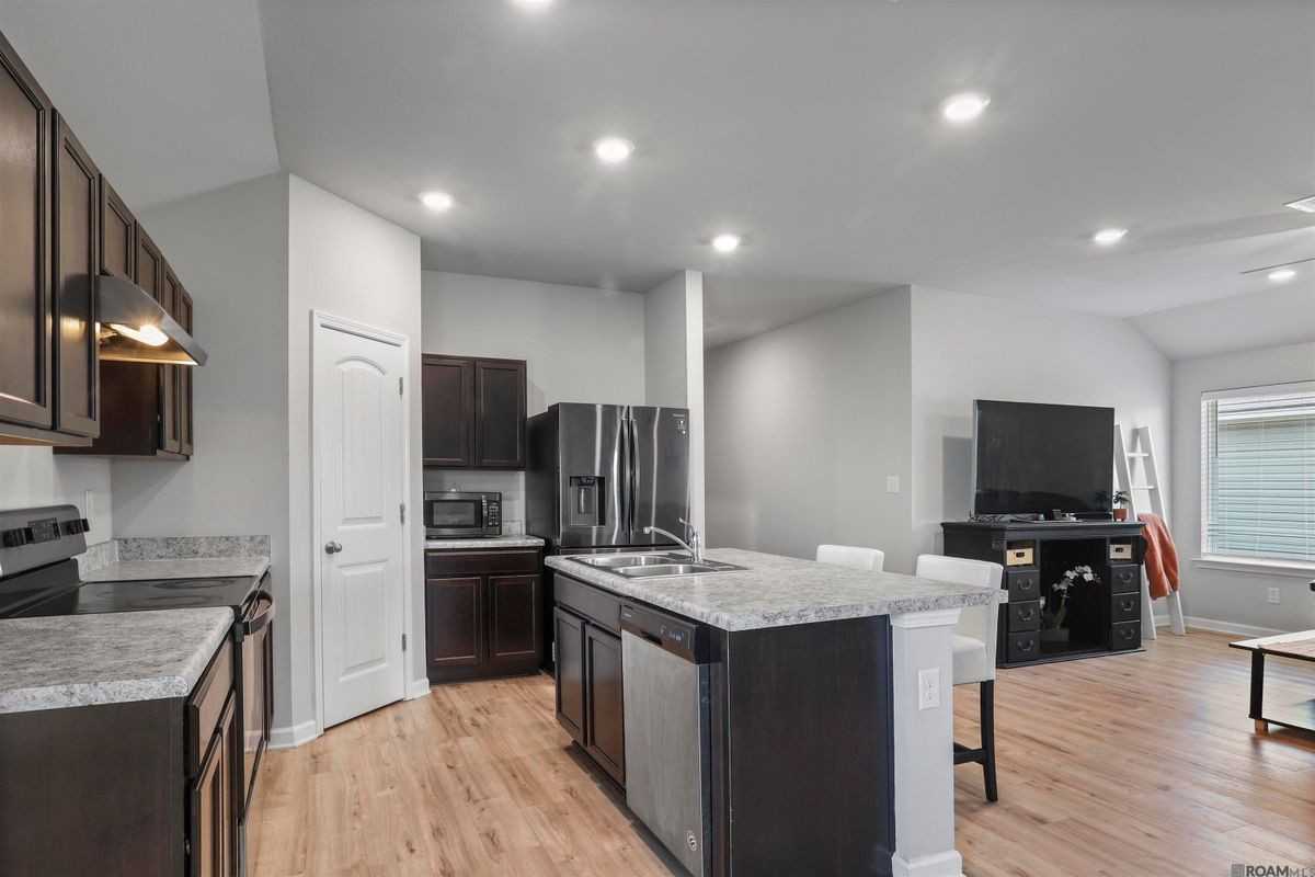 5665 Magnolia De Percy Dr - Photo 6 of 14