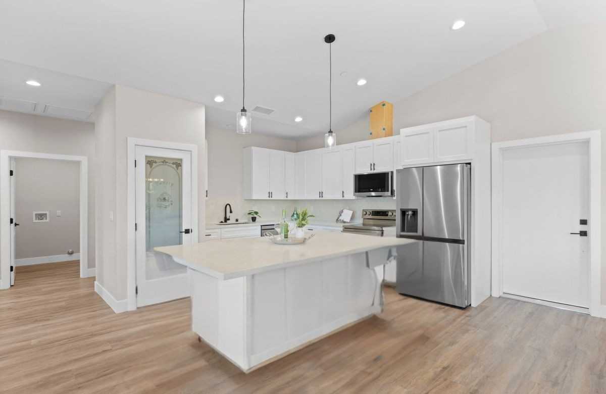 23627 Calistoga Pl - Photo 4 of 22