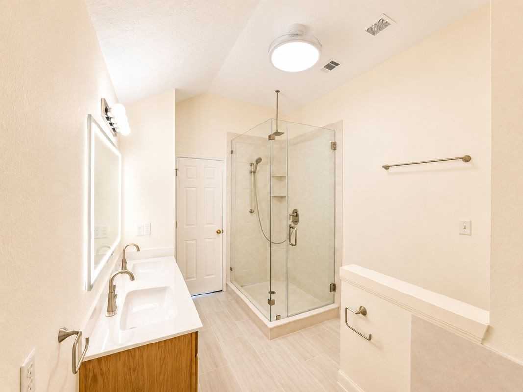 6858 Stillwater Dr - Photo 6 of 23
