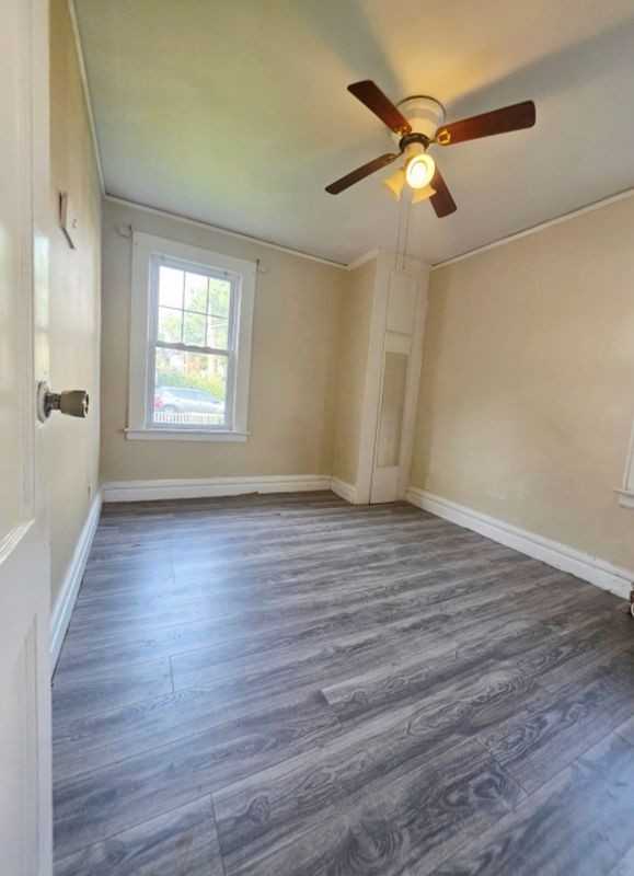 23 Maple Pl - Photo 3 of 11