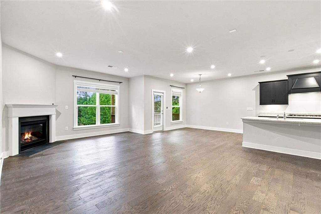 411 Riverclub Rd - Photo 6 of 20
