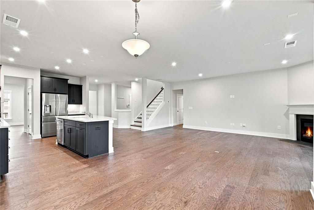 411 Riverclub Rd - Photo 7 of 20