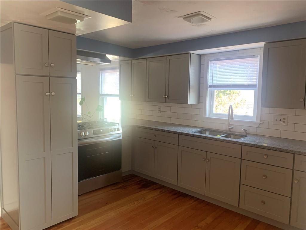 20 Farm St - Photo 2 of 11