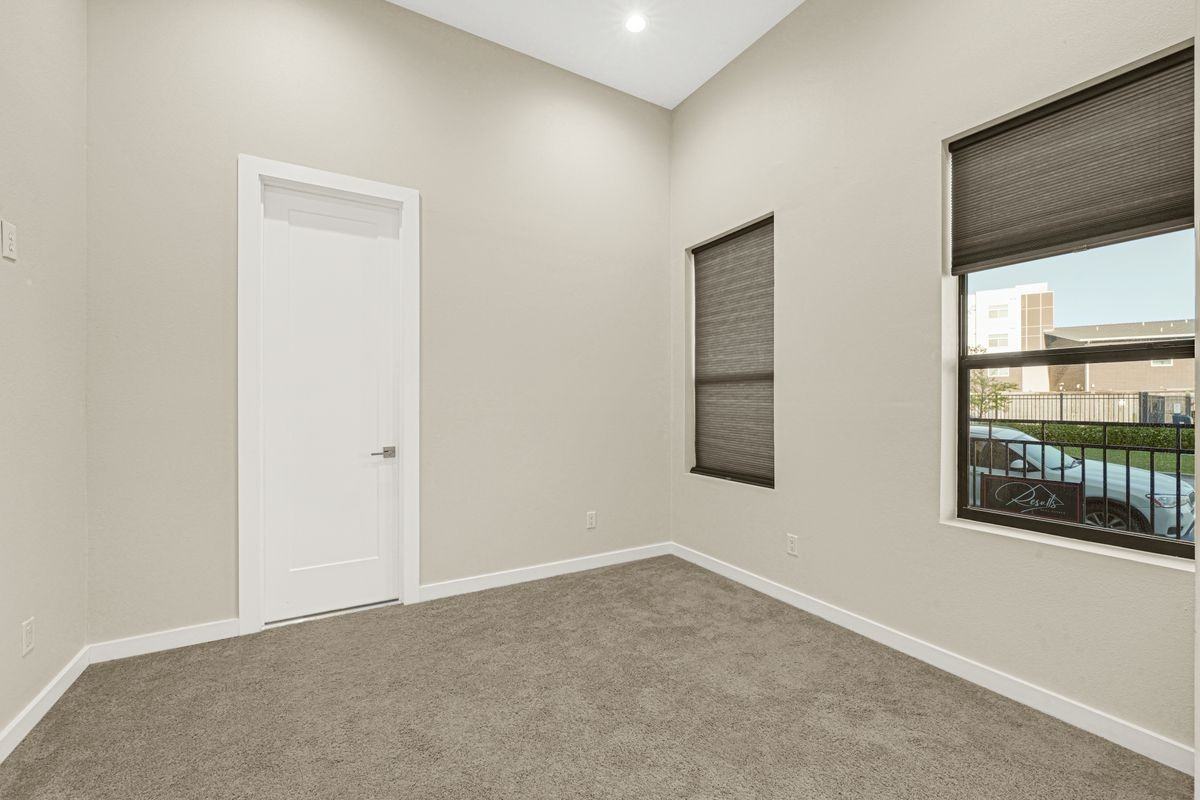 2317 Eagle St - Photo 7 of 16