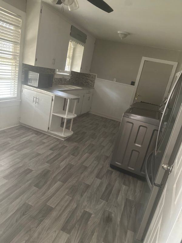1318 N Mosby Ave - Photo 3 of 6