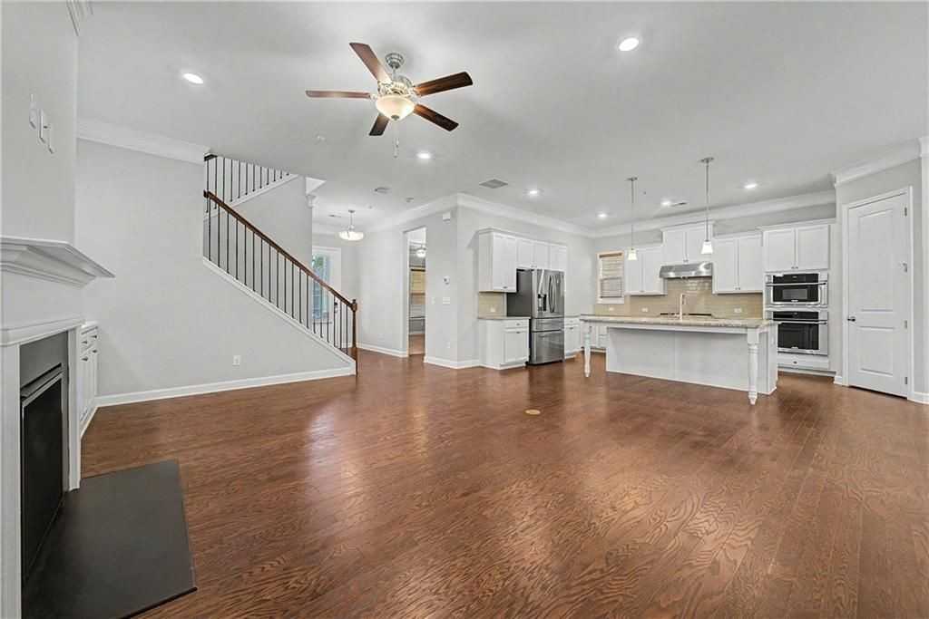 165 Mansfield Dr - Photo 7 of 37