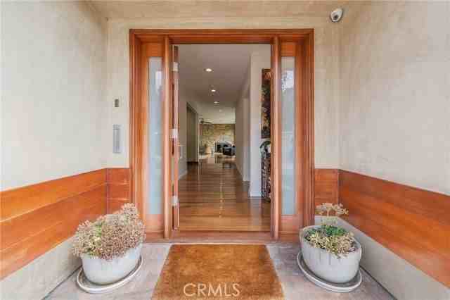 4510 S Mullen Ave - Photo 4 of 19