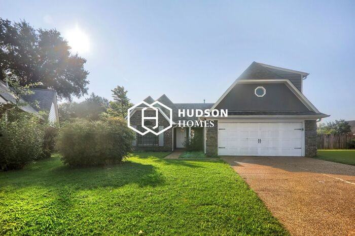 7455 Overcreek Ln - Photo 4 of 30