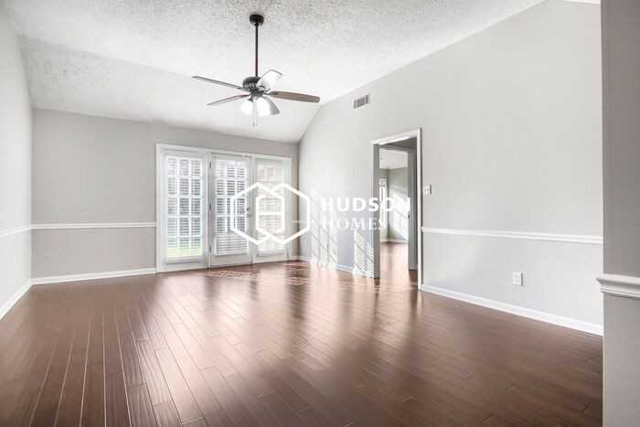 7455 Overcreek Ln - Photo 5 of 30