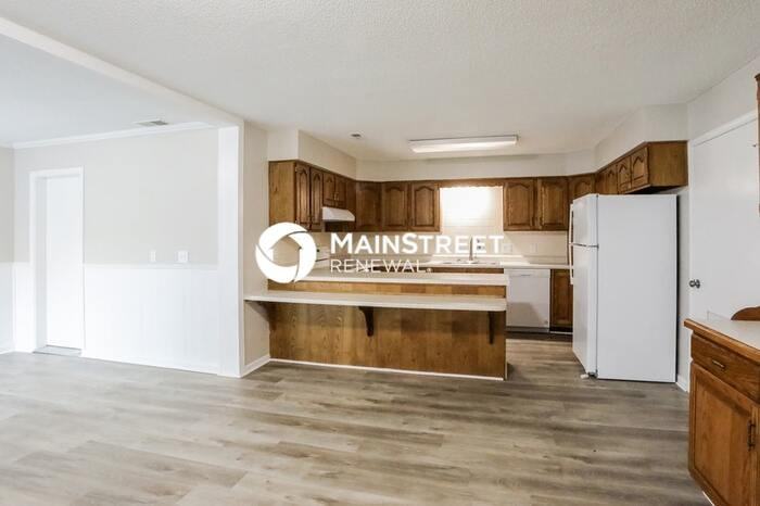 400 Holtz St - Photo 5 of 16