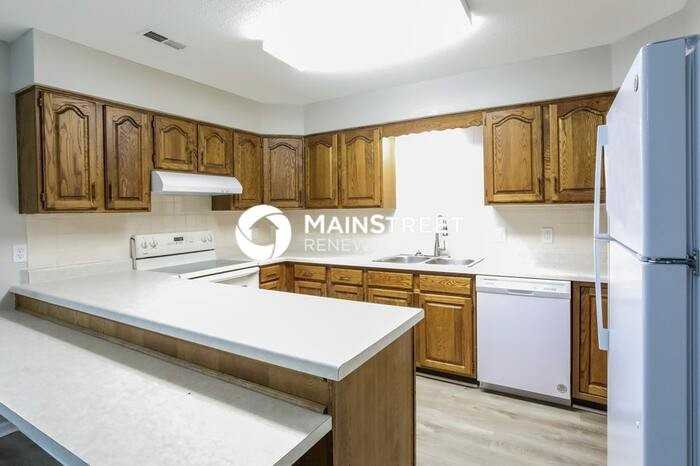 400 Holtz St - Photo 6 of 16