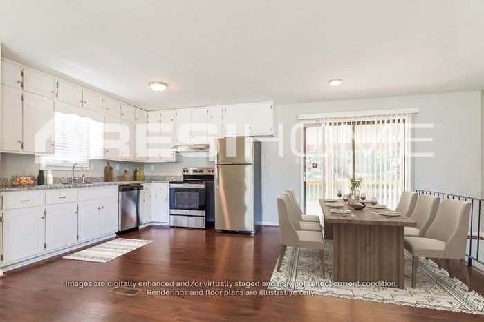 3020 Walker St - Photo 2 of 20