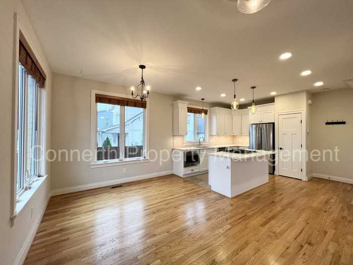 1615 Porter Ave - Photo 2 of 30