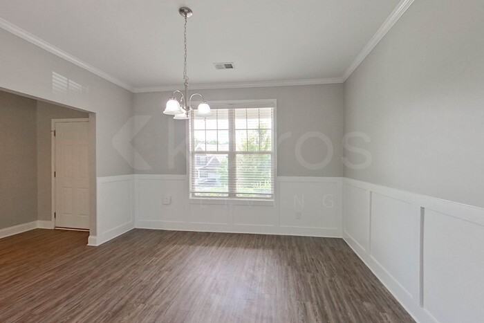 215 Orchard Ln - Photo 4 of 25