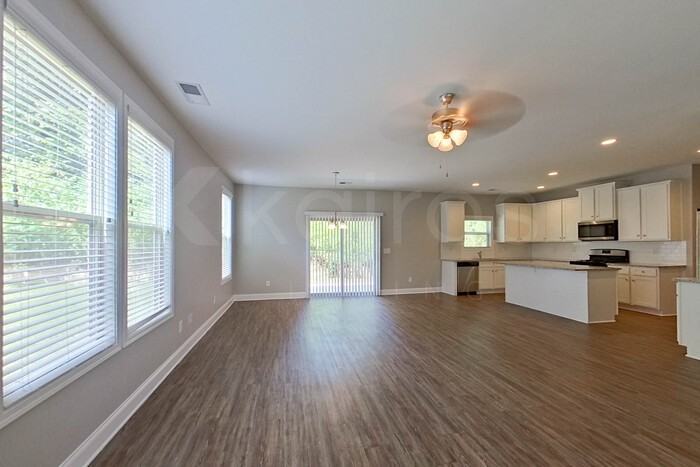 215 Orchard Ln - Photo 5 of 25