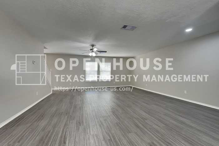 1636 Dogwood Ln - Photo 5 of 21