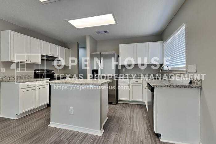 1636 Dogwood Ln - Photo 6 of 21