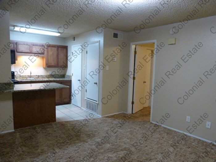 3517 Adenmor Ct #1D - Photo 4 of 8